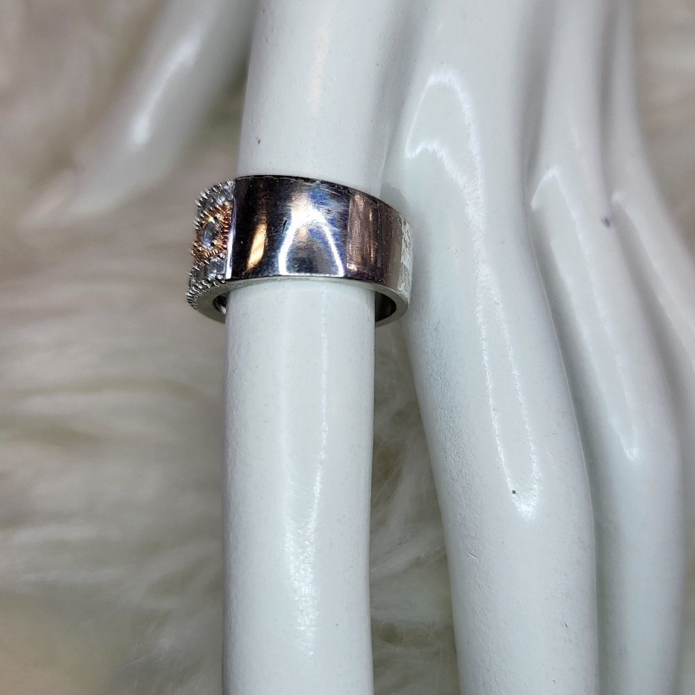 Silver Rose Gold Cubic Zirconia Band Ring Size 6 - Picture 2 of 6